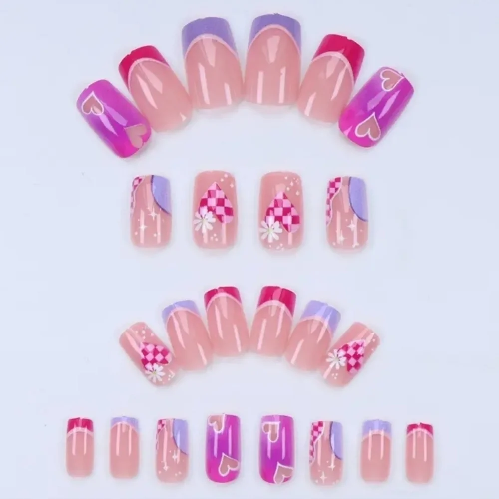 24 Pieces Fake Press On Nails
